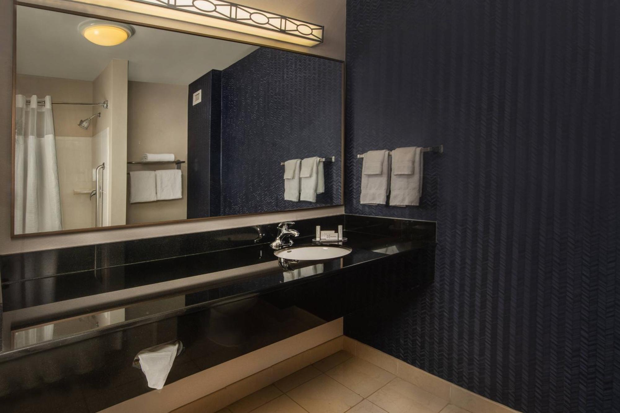 Fairfield Inn And Suites By Marriott Harrisonburg Ngoại thất bức ảnh